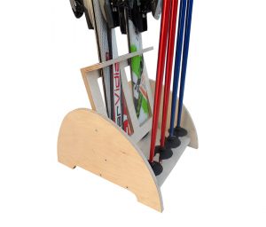 Stojan, držiak na dva páry lyží, ktorý chráni Vaše lyže a šetrí priestor vo Vašej domácnosti.